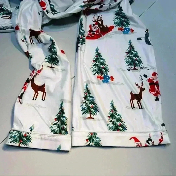 Christmas Pajamas Long Sleeve Button Down Pj Set Festive Party Sleepwear Medium - Picture 12 of 14